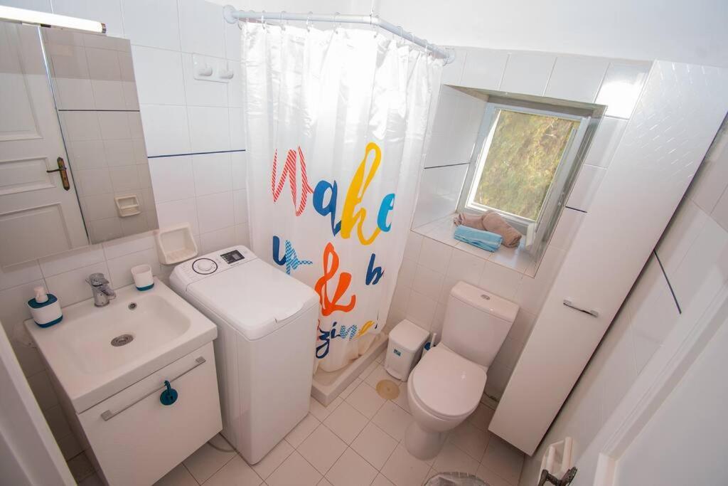 Iolis Loft Hydra Apartment Luaran gambar