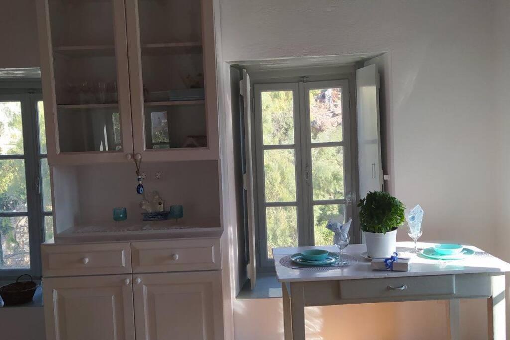 Iolis Loft Hydra Apartment Luaran gambar
